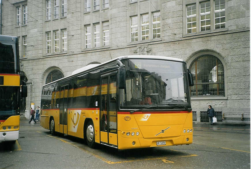(072'026) - PostAuto St. Gallen-Appenzell - AR 14'858 - Volvo am 11. Oktober 2004 beim Bahnhof St. Gallen