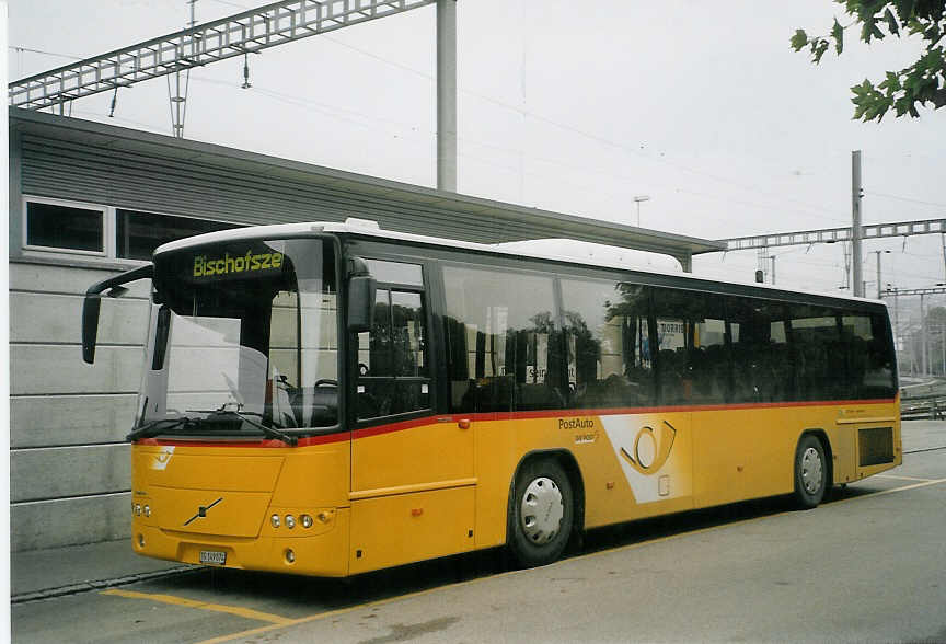 (072'109) - Schmidt, Jonschwil - TG 149'074 - Volvo (ex Buner&Schmidt, Jonschwil) am 11. Oktober 2004 beim Bahnhof Uzwil