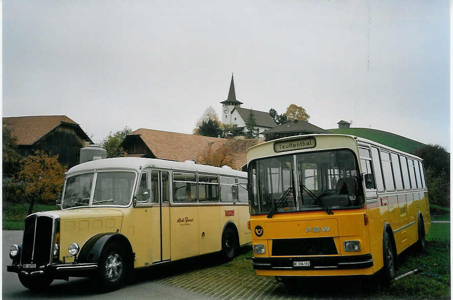 (072'401) - Burri, Teuffenthal - BE 26'725 - Saurer/R&J + BE 336'192 - FBW/R&J am 31. Oktober 2004 in Buchen, Schulhaus