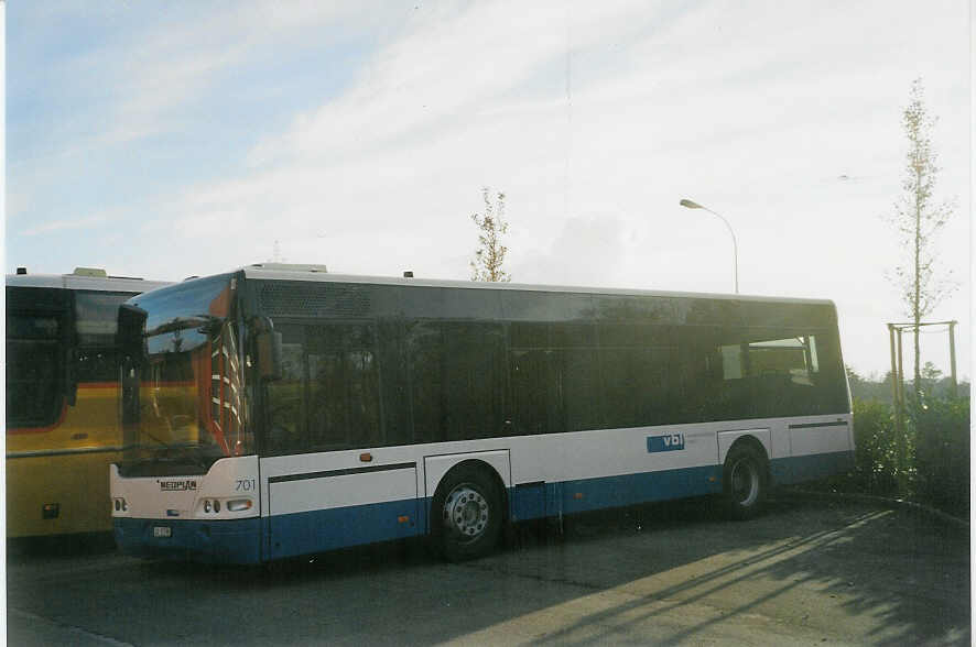 (072'608) - Heggli, Kriens - Nr. 701/LU 15'798 - Neoplan am 8. November 2004 in Langenthal, Calag
