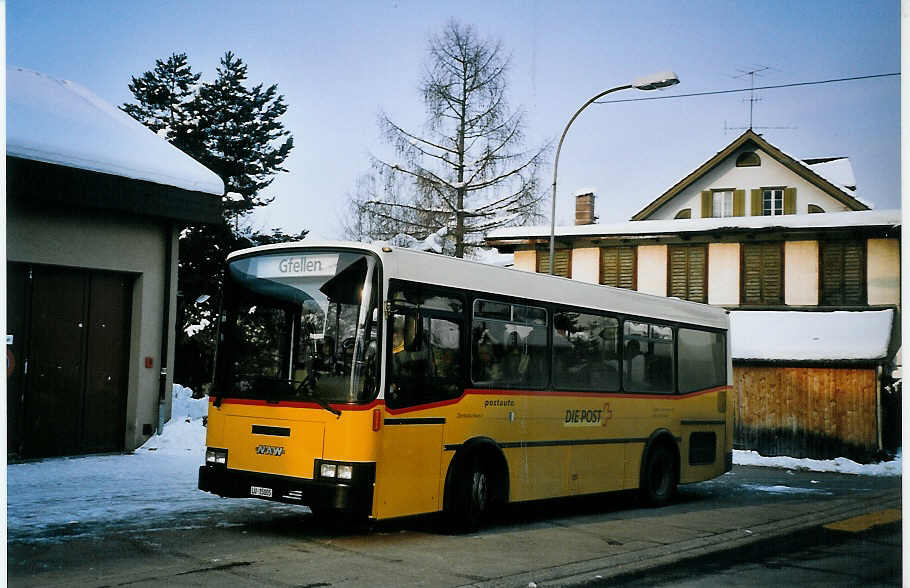 (075'205) - Huber, Entlebuch - LU 15'005 - NAW/Hess am 25. Februar 2005 in Entlebuch, Marktplatz