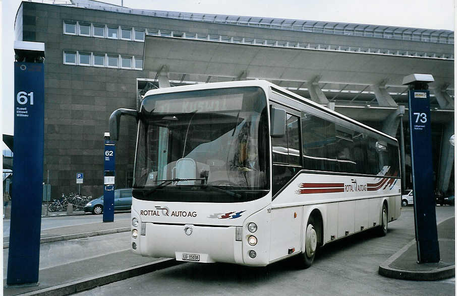 (075'308) - ARAG Ruswil - Nr. 10/LU 15'038 - Irisbus am 25. Februar 2005 beim Bahnhof Luzern
