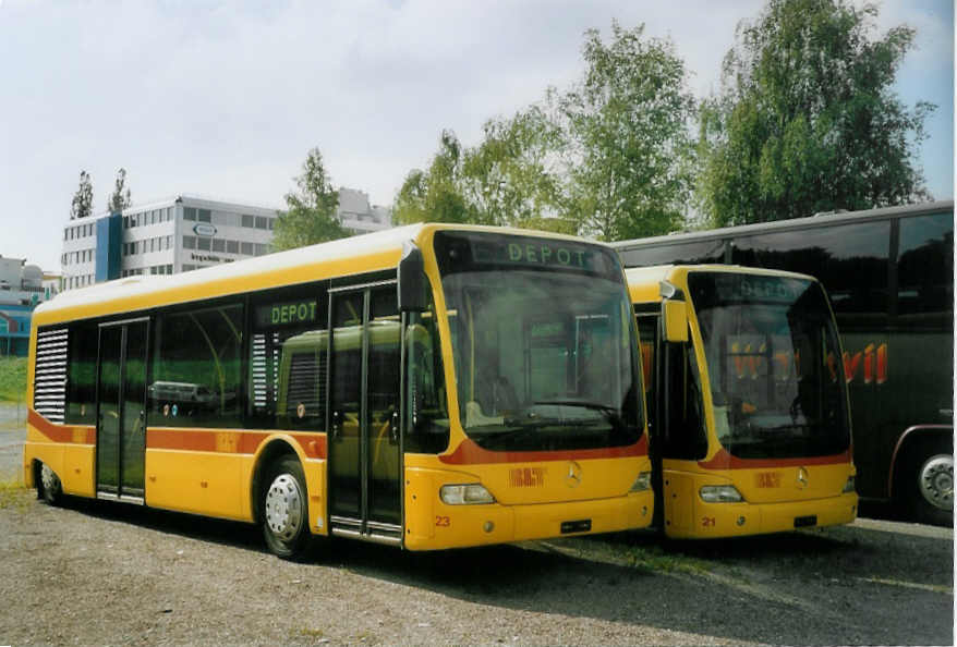 (077'515) - BLT Oberwil - Nr. 23 - Mercedes am 18. Juni 2005 in Kloten, EvoBus