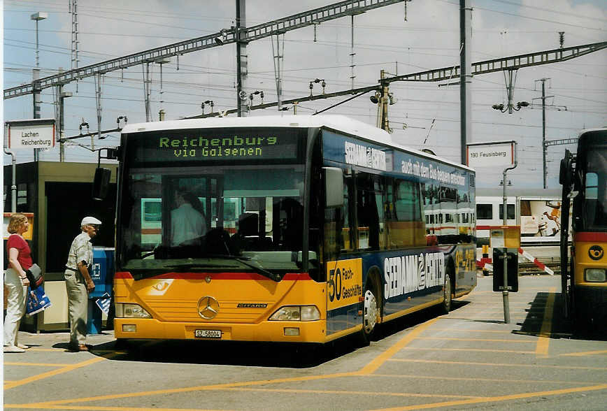 (077'717) - Kistler, Reichenburg - SZ 58'004 - Mercedes am 18. Juni 2005 beim Bahnhof Pfffikon