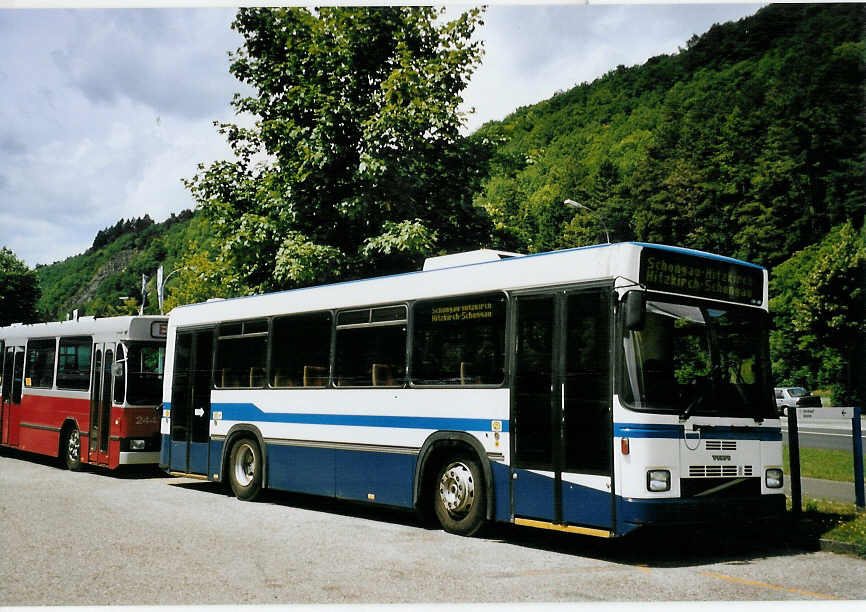 (078'226) - Estermann, Beromnster - Nr. 327 - Volvo/Lauber (ex ZVB Zug Nr. 47; ex Neoplan, Horgen; ex SBC Chur Nr. 14; ex Roth, Chur Nr. 28) am 9. Juli 2005 in Biel, BTR