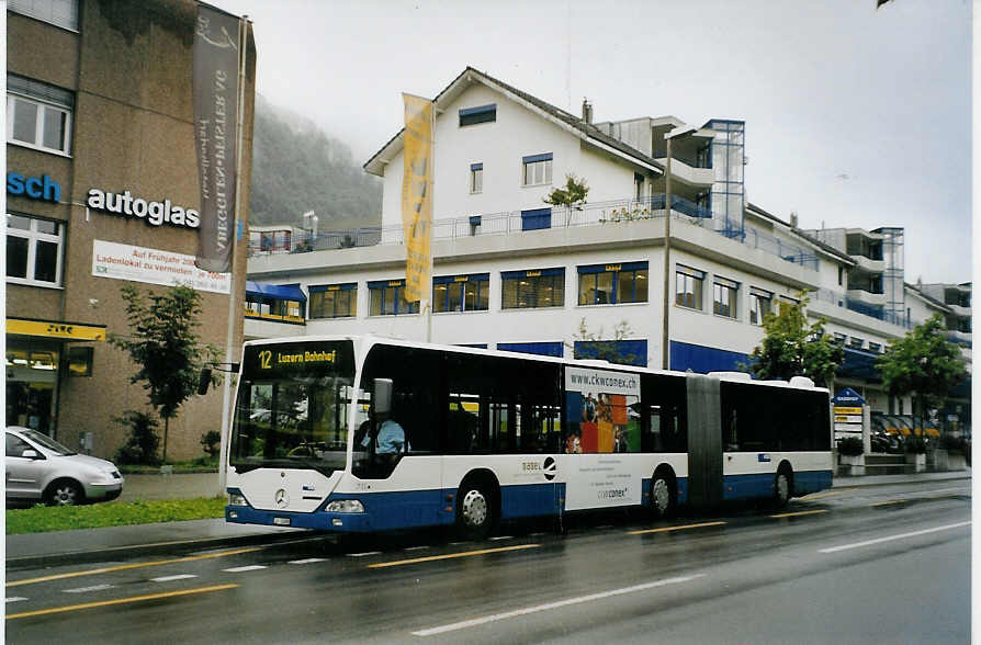 (078'327) - Heggli, Kriens - Nr. 711/LU 15'088 - Mercedes am 11. Juli 2005 in Littau, Gasshof