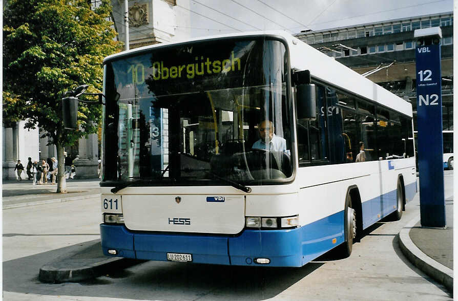 (078'528) - VBL Luzern - Nr. 611/LU 202'611 - Scania/Hess am 11. Juli 2005 beim Bahnhof Luzern
