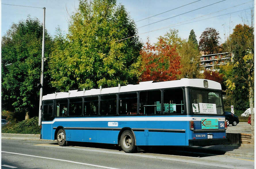 (081'232) - VBL Luzern - Nr. 54/LU 15'054 - Volvo/Hess am 21. Oktober 2005 in Luzern, Brelstrasse