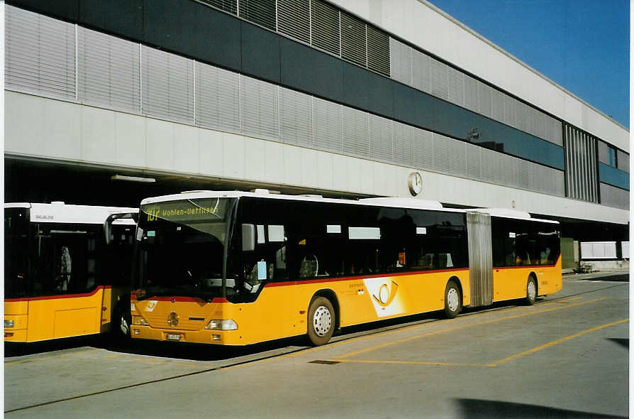 (081'335) - PostAuto Bern-Freiburg-Solothurn - Nr. 633/BE 455'376 - Mercedes (ex P 27'007) am 29. Oktober 2005 in Bern, Postautostation