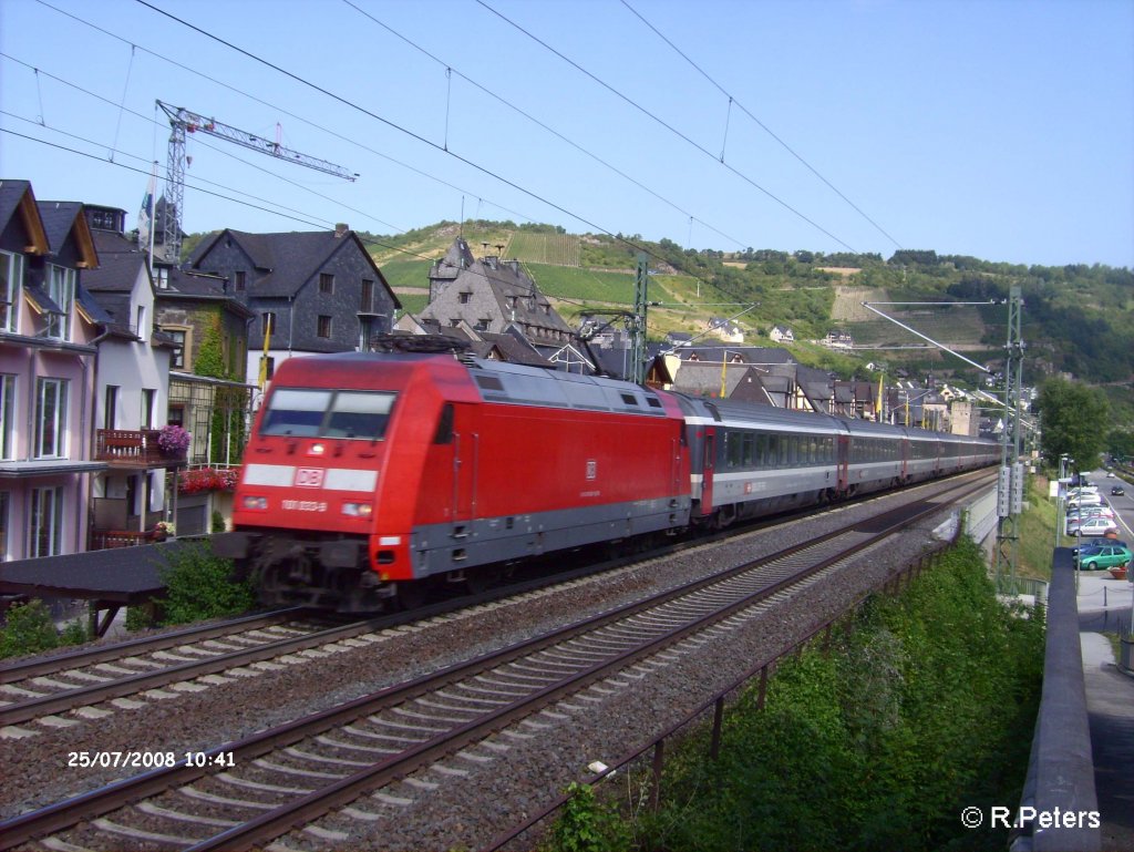 101 033-9 durchf�hrt Oberwesel mit den EC 7 Hamburg – Chur. 25.07.08
