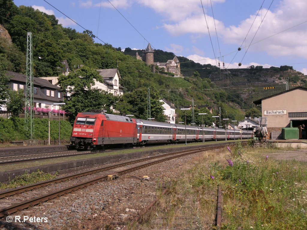 101 077-6 durchf�hrt Bacharach mit den EC 7 Hamburg – Chur. 24.07.08
