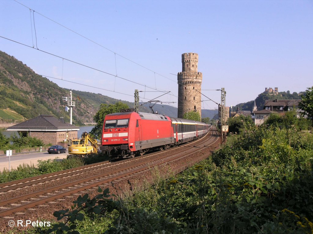 101 079-2 verl�sst Oberwesel mit dem EC 6 Chur – Hamburg Altona. 24.07.08
