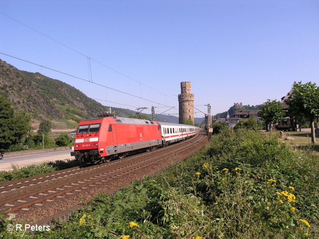 101 132-9 verl�sst Oberwesel mit IC 118 Innsbruck – M�nster. 24.07.08
