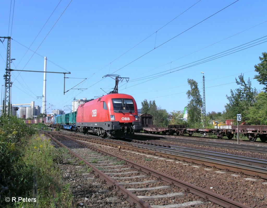1016 008-3 durchf�hrt Regensburg mit ein Containerzug. 09.09.09