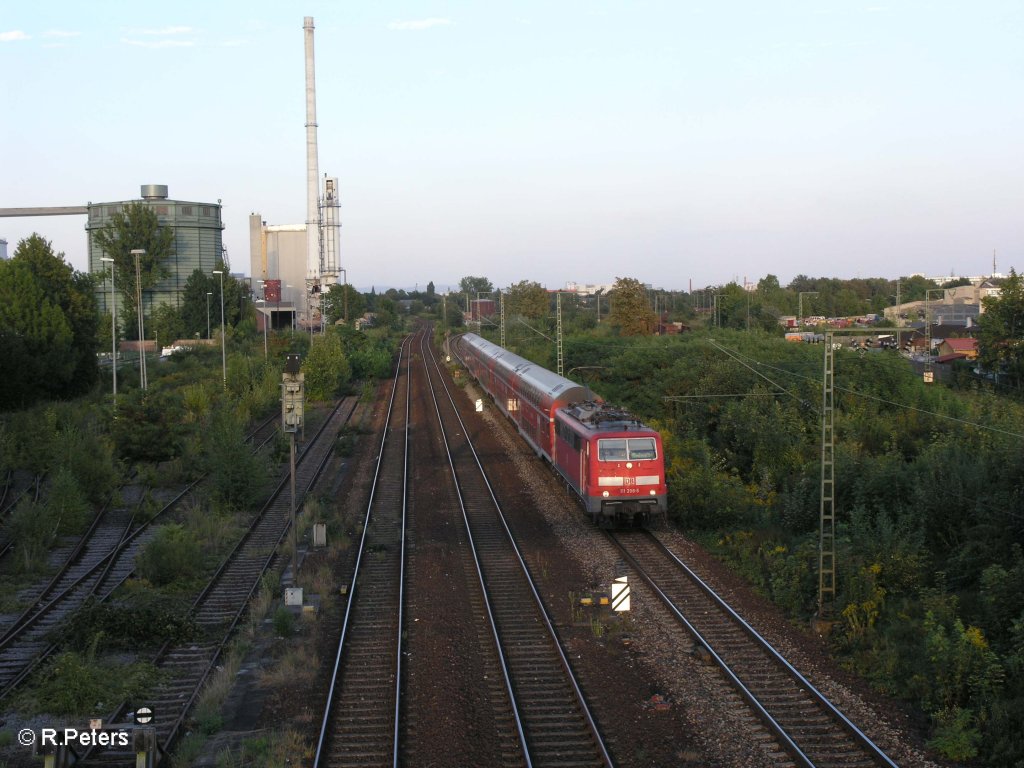 111 208-5 erreicht Regensburg mit den RE 4258 N�rnberg.  27.08.09
