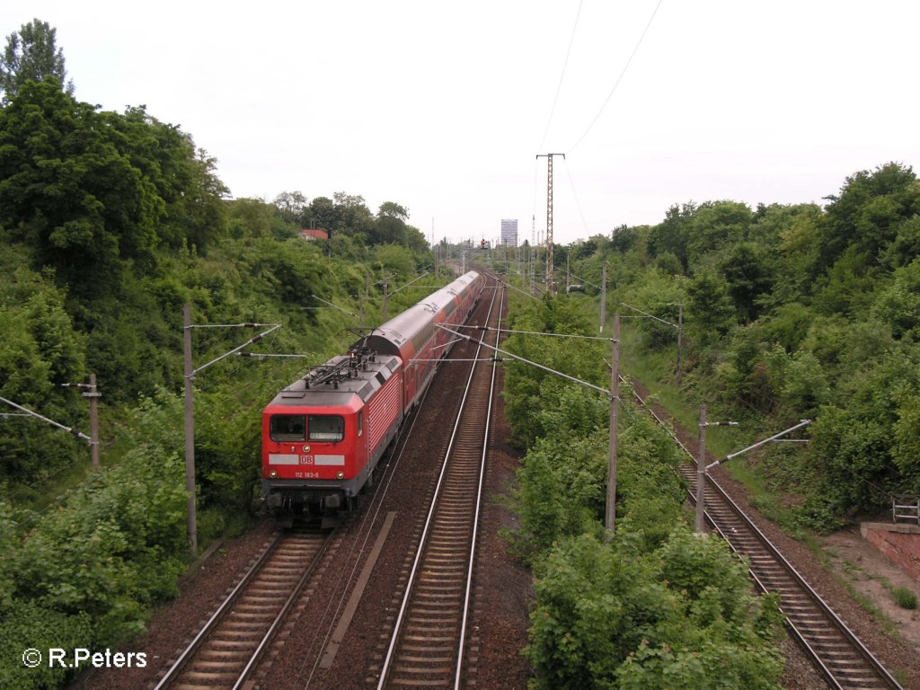 112 183-9 verl�sst Frankfurt/Oder mit ein RE1 Eisenh�ttenstadt. 22.05.08