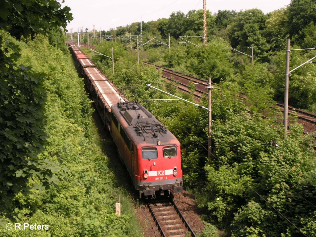 140 216-3 verl�sst Frankfurt/Oder mit ein leeren Autozug. 24.05.08