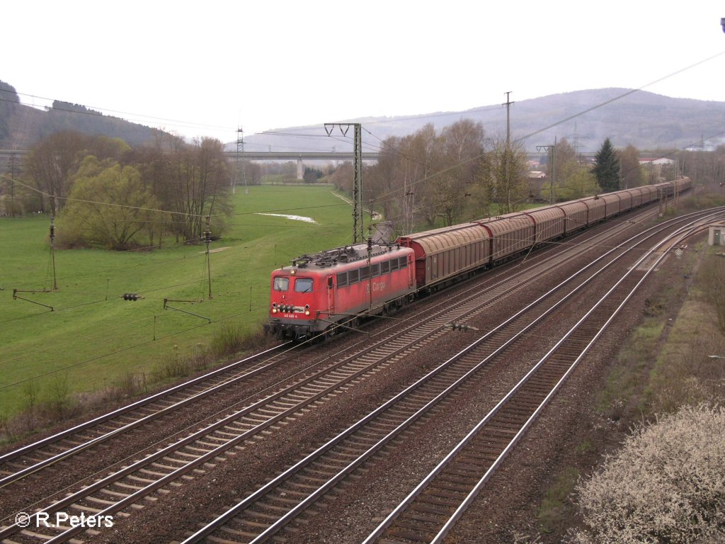 140 490-4 f�hrt mit ein gedeckten G�terzug in Gem�ndne ein. 12.04.08