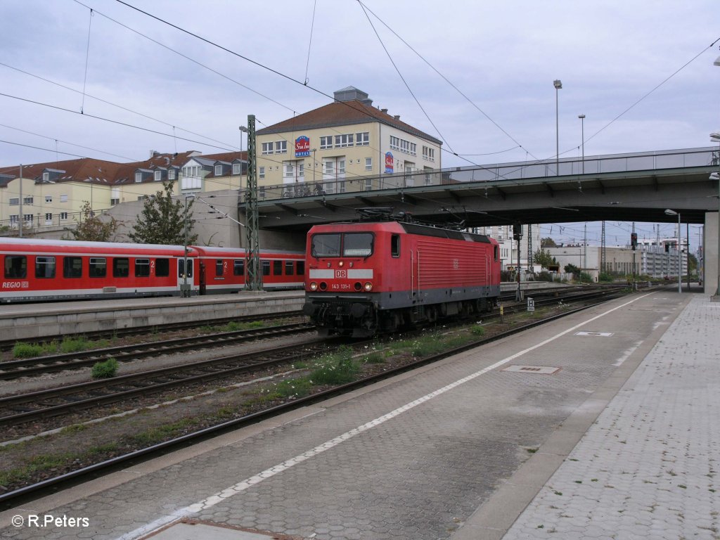 143 131-1 rollt Solo durch Regensburg HBF in Richtung N�rnberg. 05.10.09