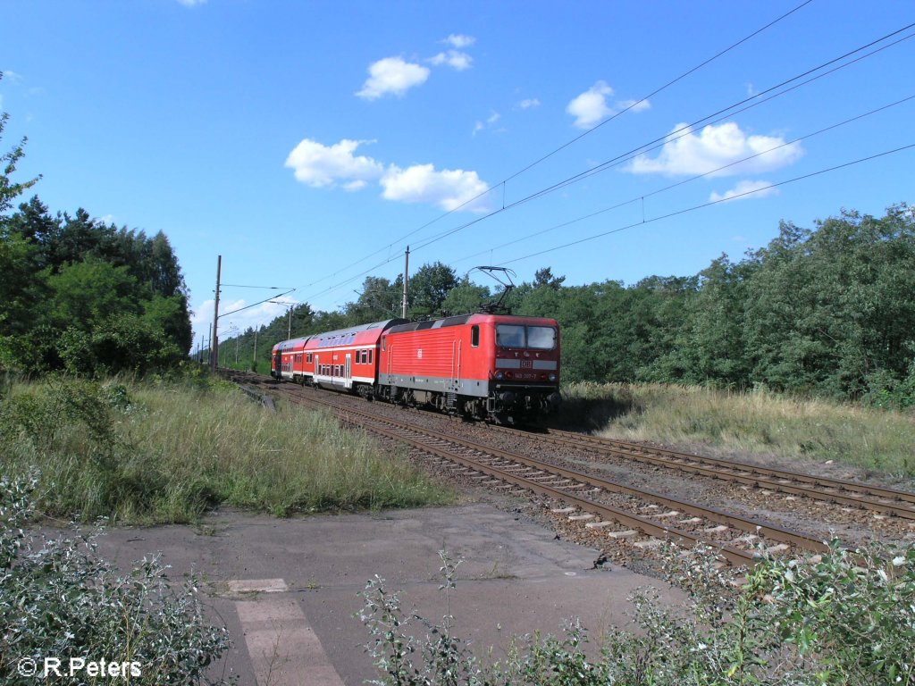 143 307-7 schiebt beim ex HP Vogelsang den RB 11 Frankfurt/Oder. 13.08.08