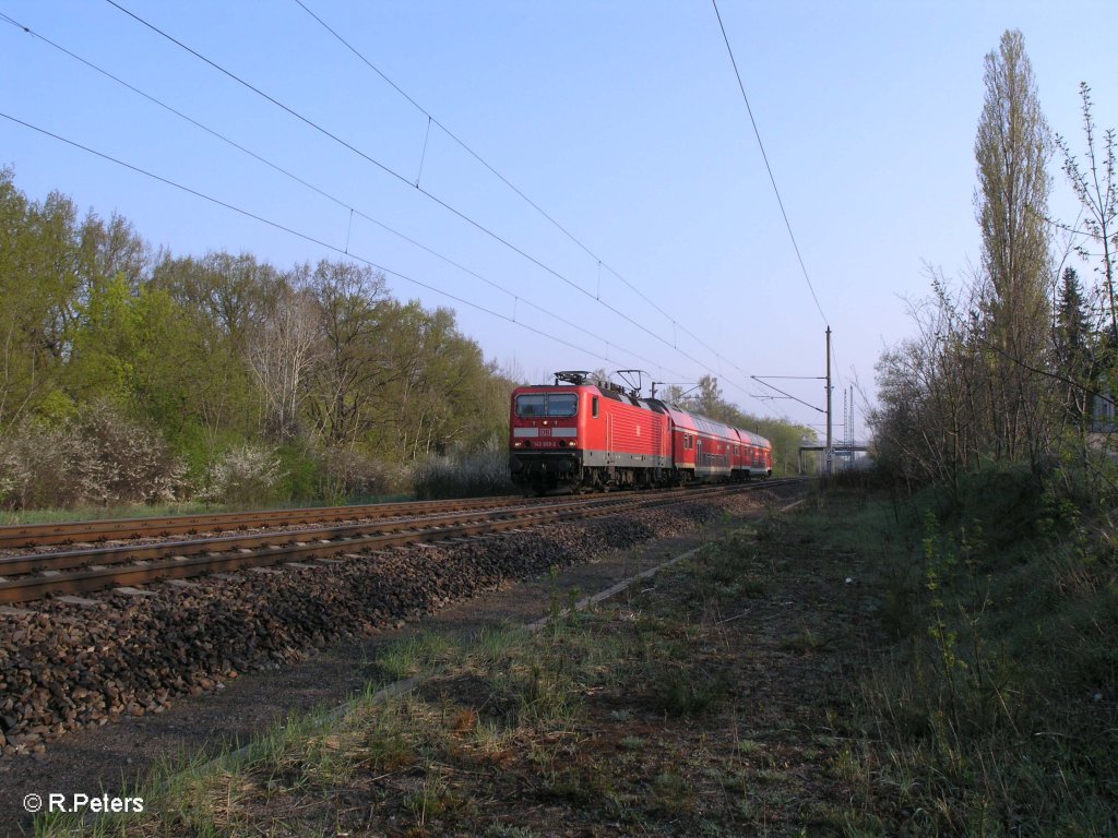 143 809-2 verl�sst Eisenh�ttenstadt als RE 18209 Cottbus 19.04.11
