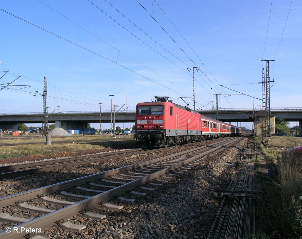 143 888-6 f�hrt an Regensburg Ost mit der RB 32124 Neumarkt(Oberpfalz) 09.09.09
