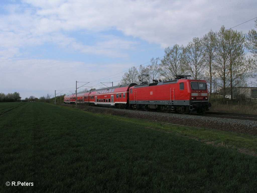 143 893-6 zieht RB 26115 Lutherstadt Wittenberg – Leipzig HHB bei Podelwitz. 16.04.11
