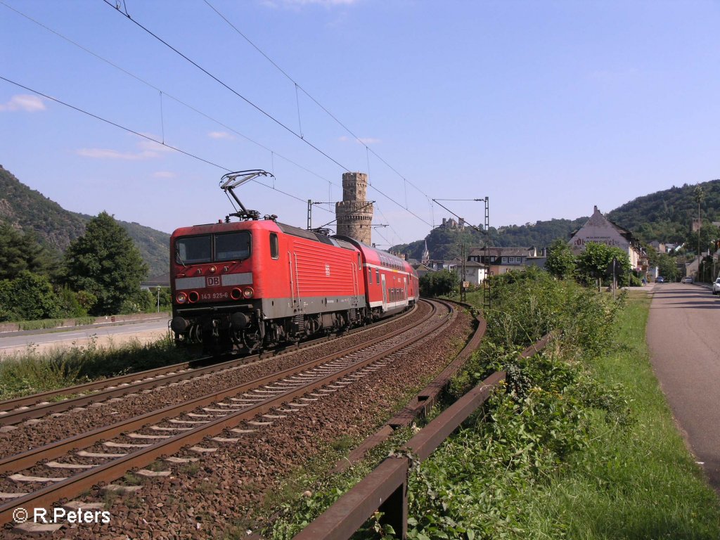 143 925-6 verl�sst Oberwesel mit ein RE Koblenz. 24.07.08