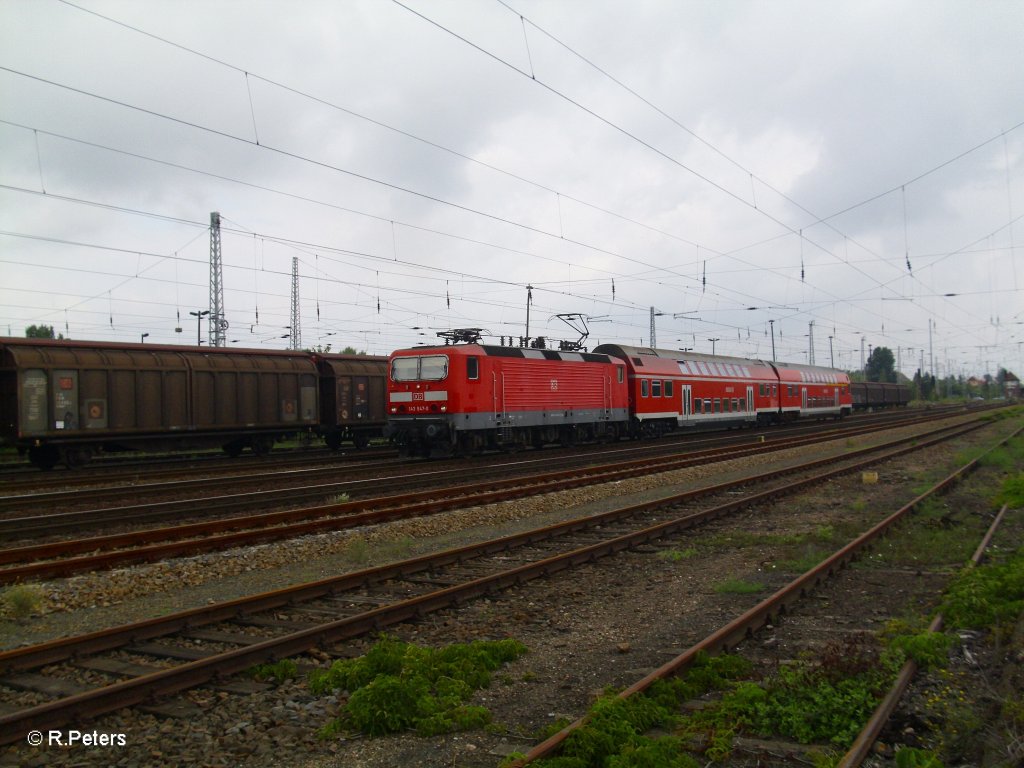 143 947-0 verl�sst Eisenh�ttenstadt mit RB11 Cottbus. 13.08.10