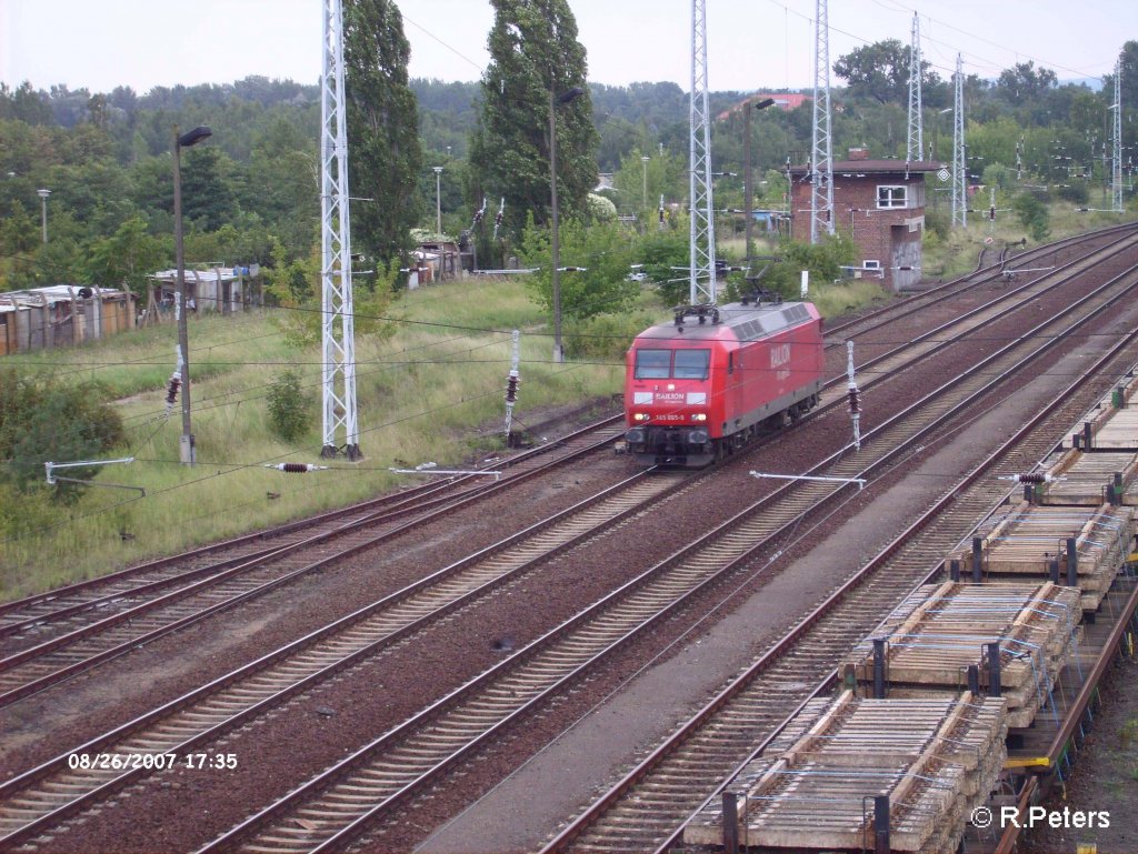145 065-9 rollt solo durch Eisenh�ttenstadt. 09.08.07