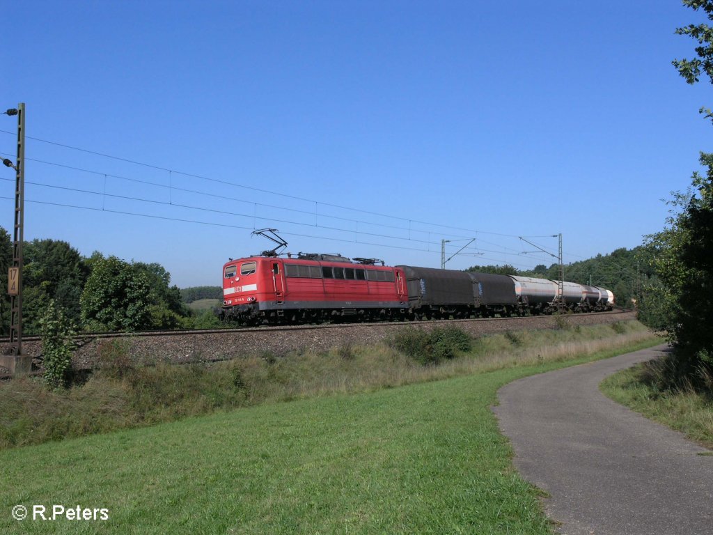 151 114-6 zieht bei Edlhausen ein gemischten G�terzug durch die Kurve. 09.09.08