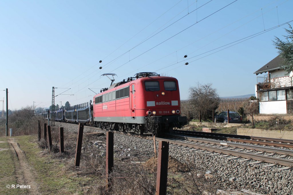 151 133-6 mit einem gemischten G�terzug bei Oestrich - Winkel. 05.03.13