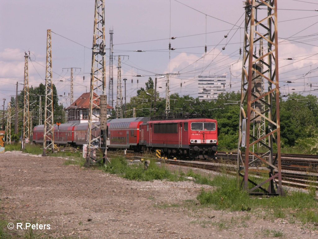 155 048-2 rangiert in Frankfurt/Oder und eine RB f�hrt ein. 24.05.08