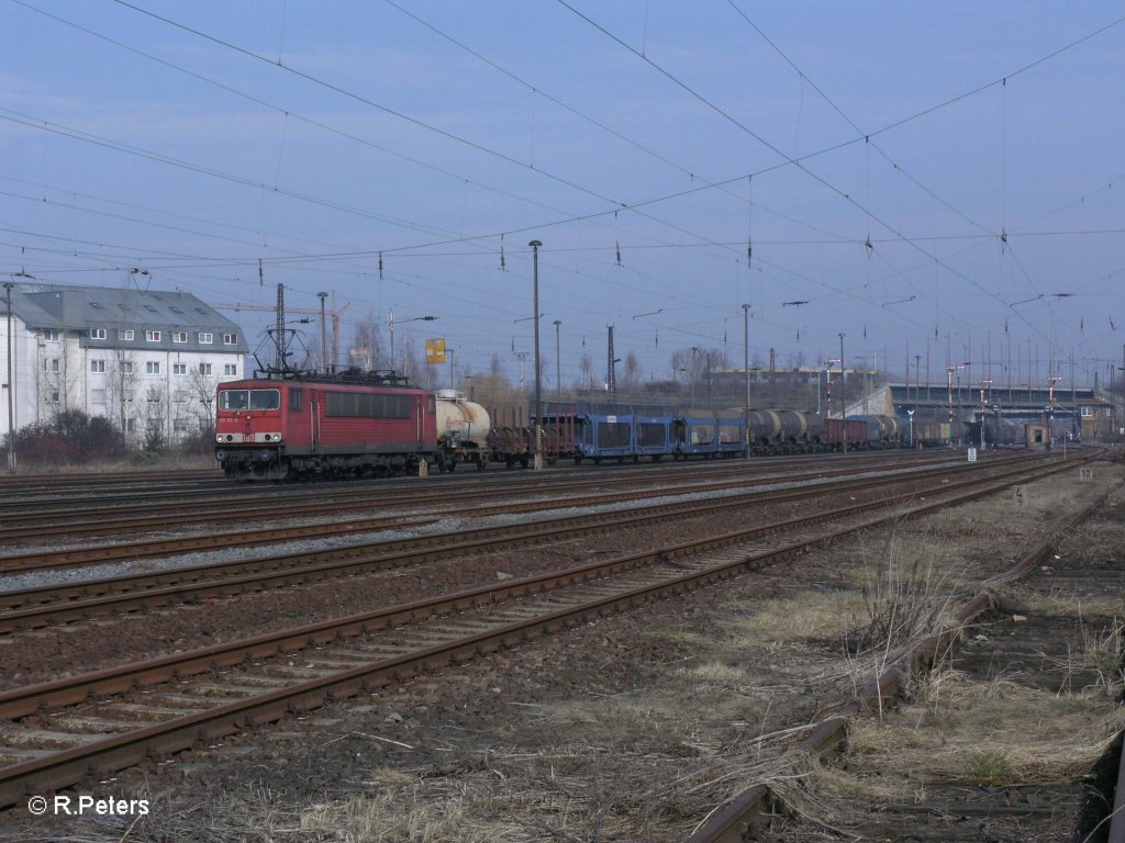 155 107-6 durchf�hrt Leipzig Sch�nefeld mit einem gemischten G�terzug. 05.03.11