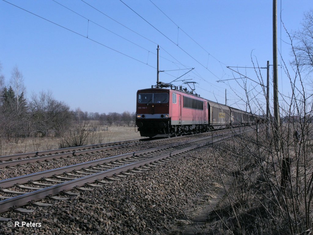 155 116-7 mit gedecktem G�terzug bei Jacobsdorf( Mark) 08.03.11
