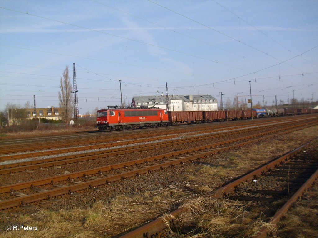 155 159-7 durchf�hrt Leipzig Sch�nefeld mit einem gemischten G�terzug. 12.03.11