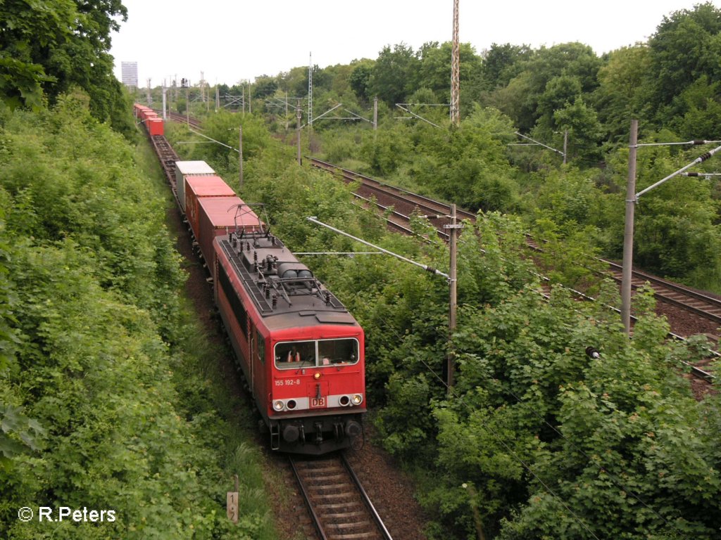 155 192-8 verl�sst Frankfurt/Oder mit ein Containerzug nach Polen. 22.05.08