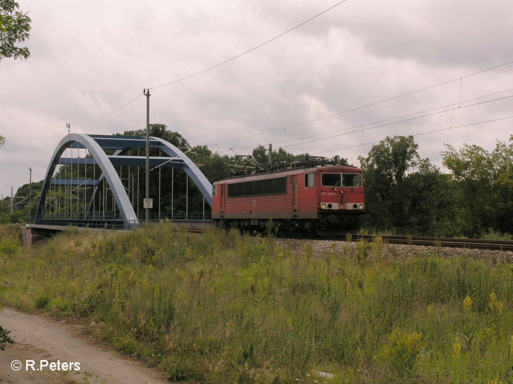 155 208-2 f�hrt langsam in Eisenh�ttenstadt ein. 12.07.08