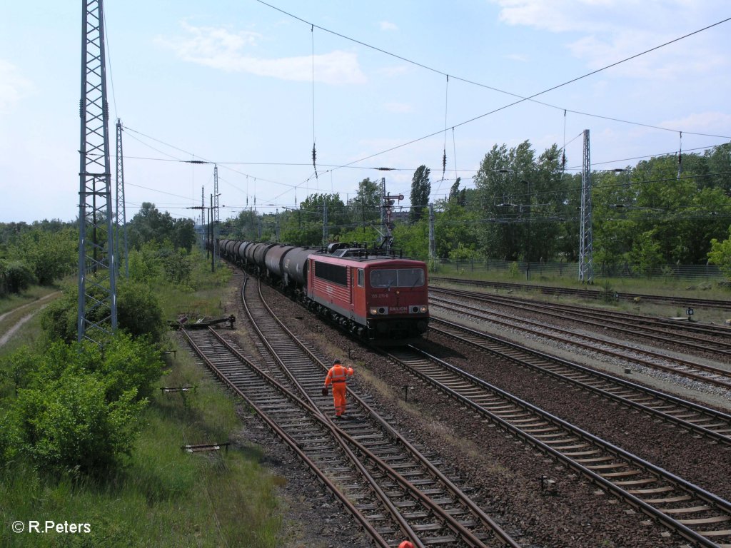 155 271-0 durchf�hrt Eisenh�ttenstadt mit ein Kesselzug. 19.05.09
