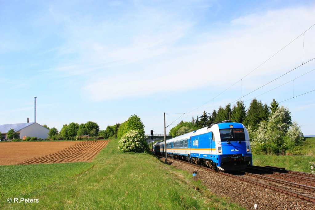 183 004 mit ALX84115 nach M�nchen bei Altegolsheim und ohne Logo 07.05.11