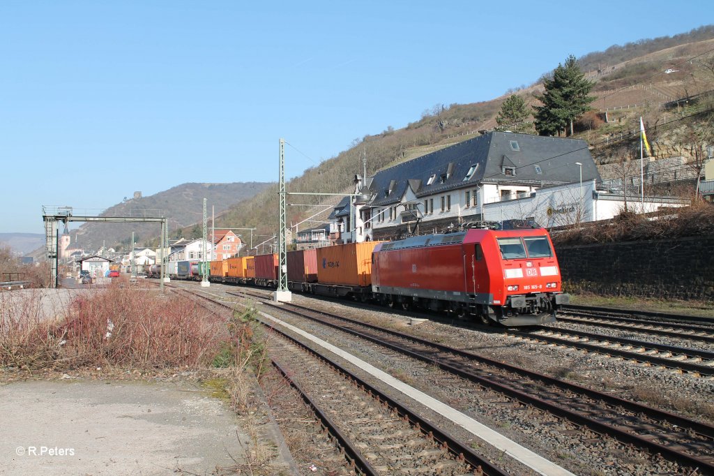 185 165-8 durchf�hrt Lorch am Rhein mit einem Containerzug. 05.03.13