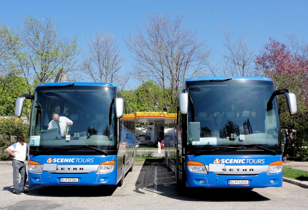 2 mal SETRA,li.415 GT-HD,re.417 GT-HD von BLAGUSS/Slowakia am 26.4.2013 in Krems gesehen.