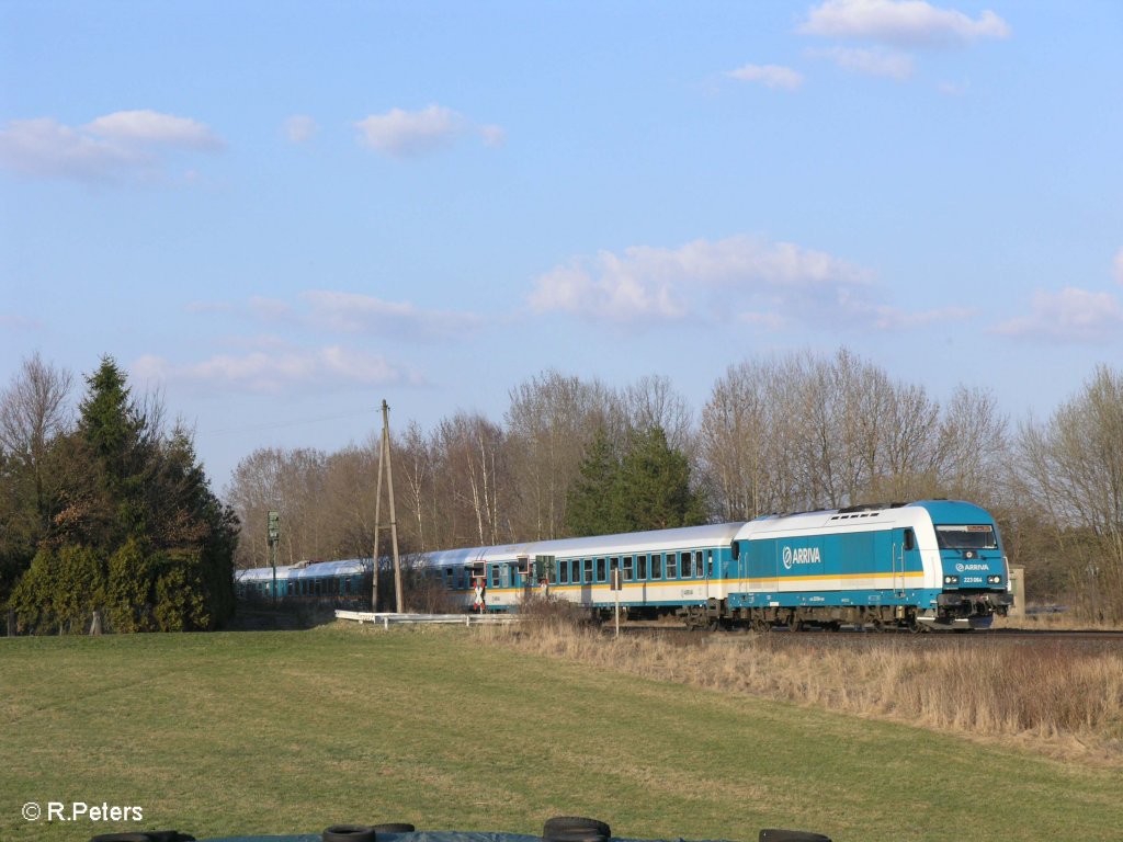 223 064 zieht bei Sch�nfeld den ALX37987 nach M�nchen .03.04.09

