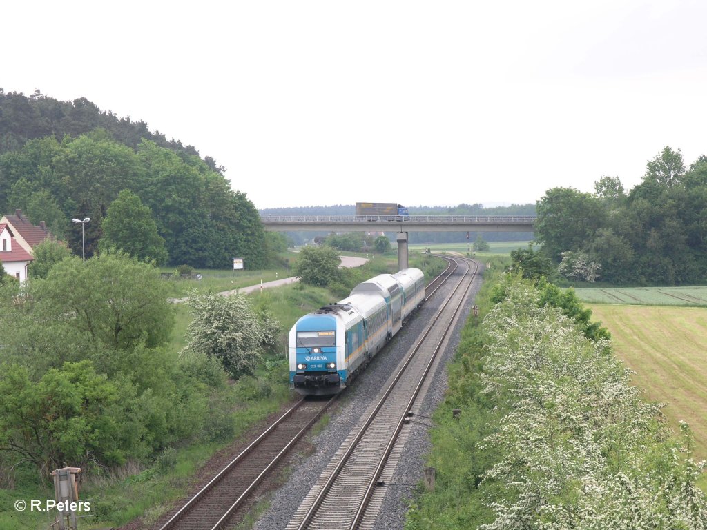 223 066 zieht den ALX87015 nach M�nchen bei Richt. 26.05.10
