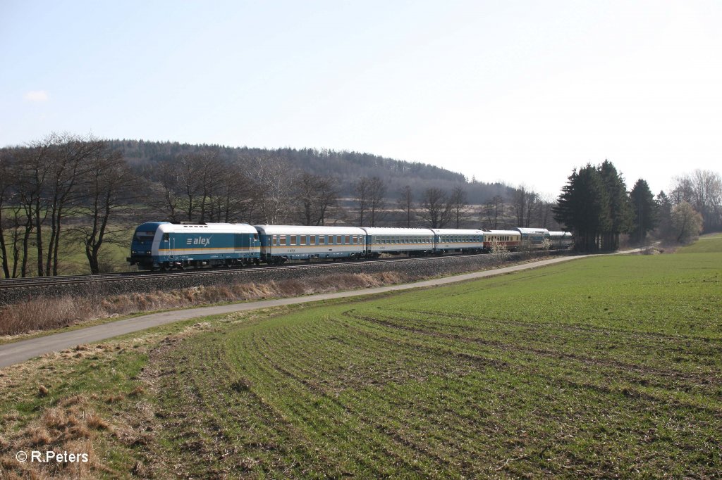 223 069 mit dem ALX84102 M�nchen - Hof bei Lengenfeld. 01.04.12