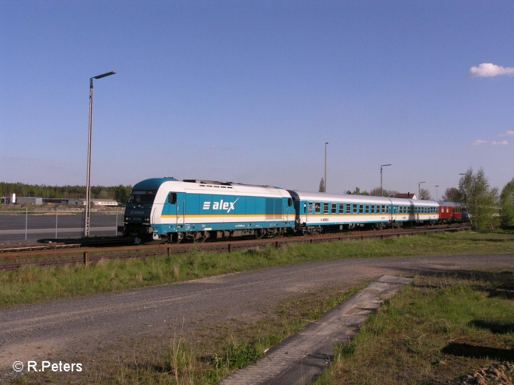 223 069 verl�sst Wiesau/Oberpfalz mit ALX37980 nach Hof. 09.05.08
