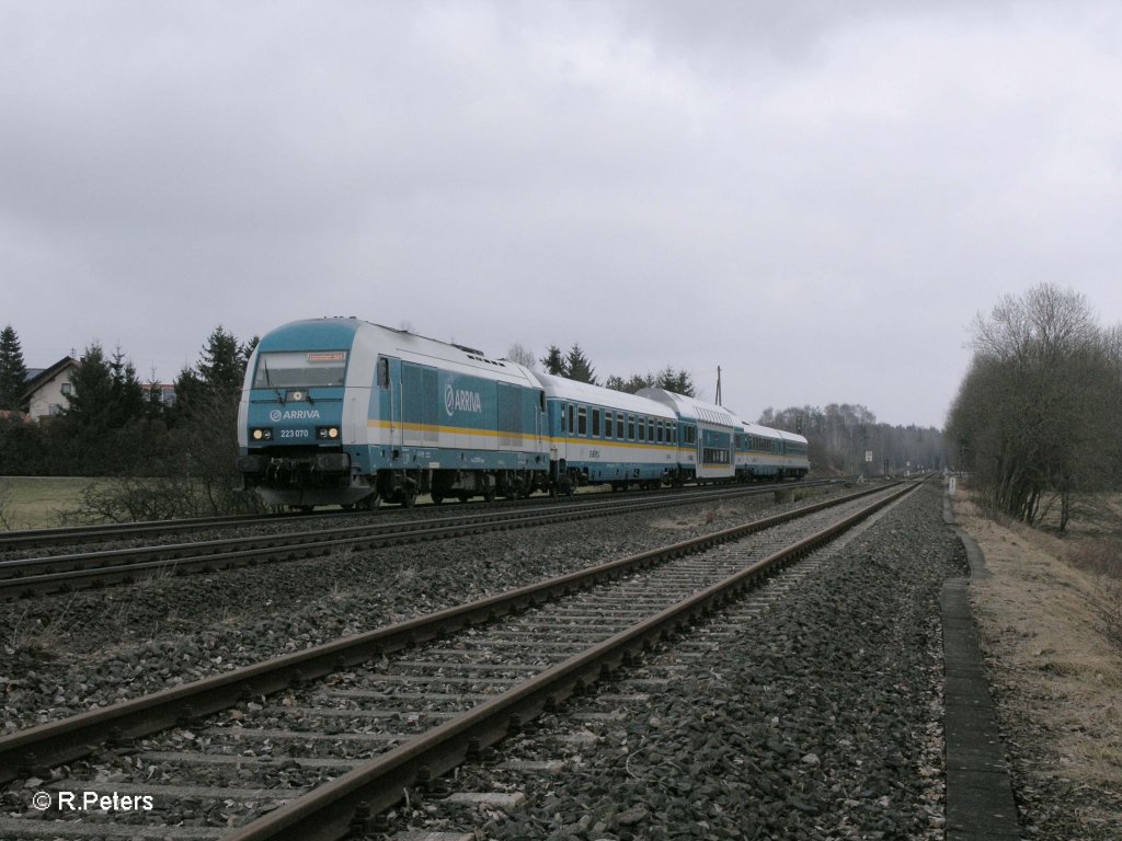 223 070 mit ALX84111 nach M�nchen bei Sch�nfeld. 19.03.11