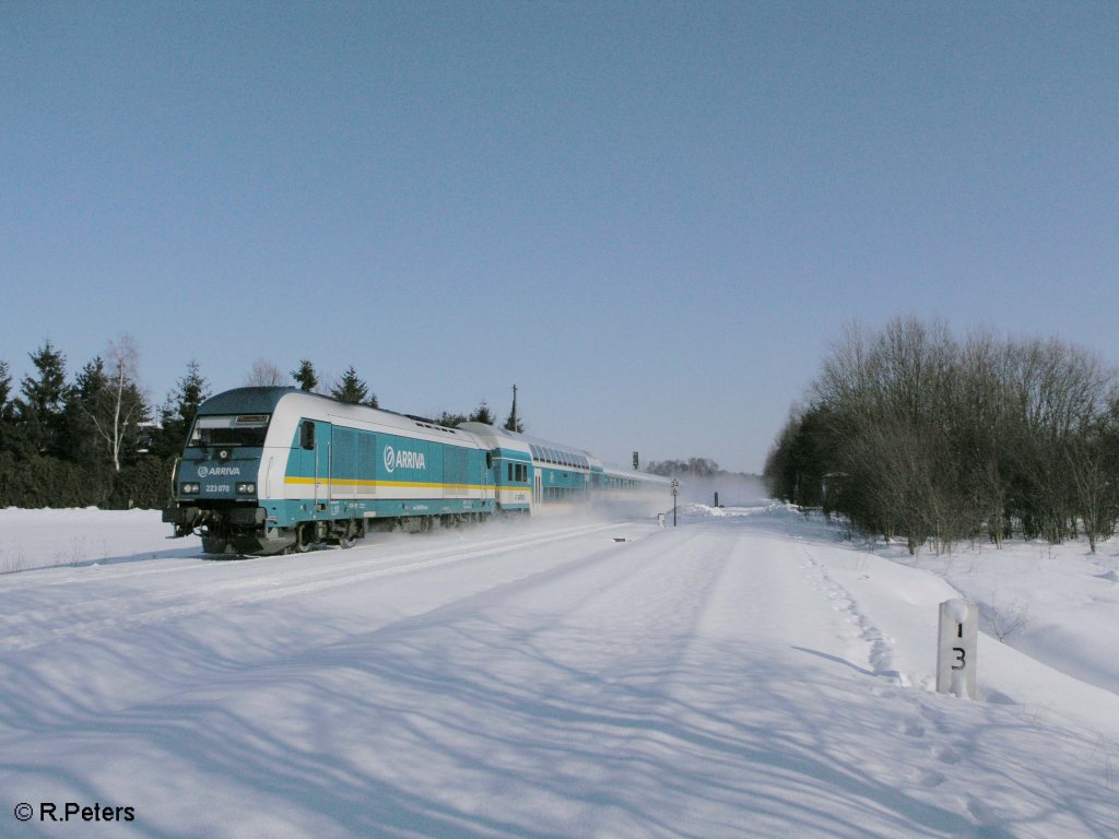 223 070 zieht den ALX87011 nach M�nchen bei Sch�nfeld und erreicht gleich Wiesau/Oberpfalz. 07.02.10