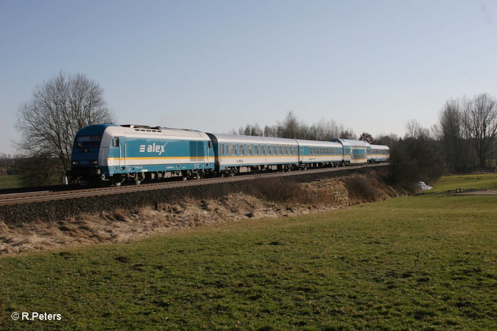 223 071 mit dem ALX84110 nach Hof bei Sch�nfeld. 25.03.12