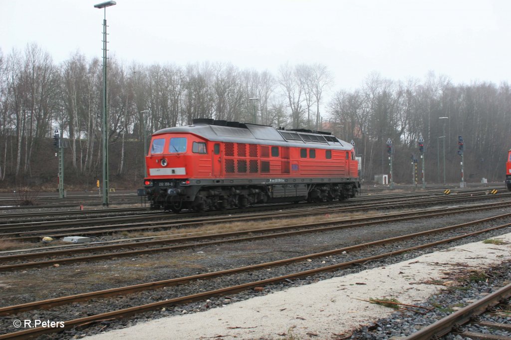 232 359-0 verl�sst Marktredwitz in Richtung Cheb. 28.12.11